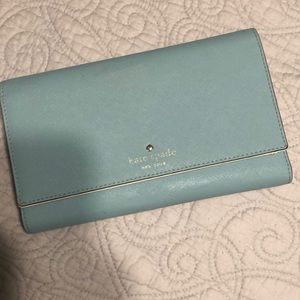 Kate spade travel wallet